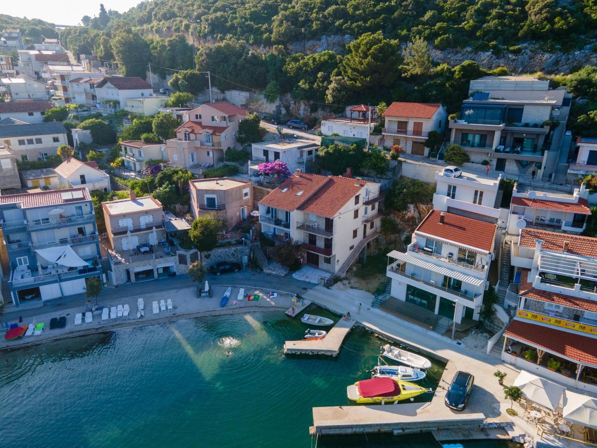 Apartmani Dora Duboka 외부 사진
